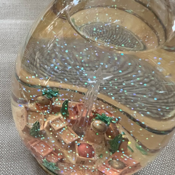 Vintage Hallmark Musical Jerusalem Snow Globe 9" - Picture 5 of 7